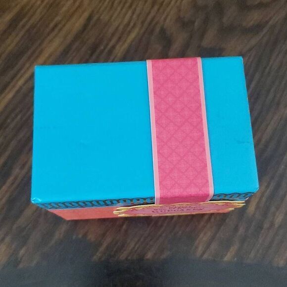 NIB STUDIO OH CUPCAKE AND ICING RECIPES - Picture 3 of 5